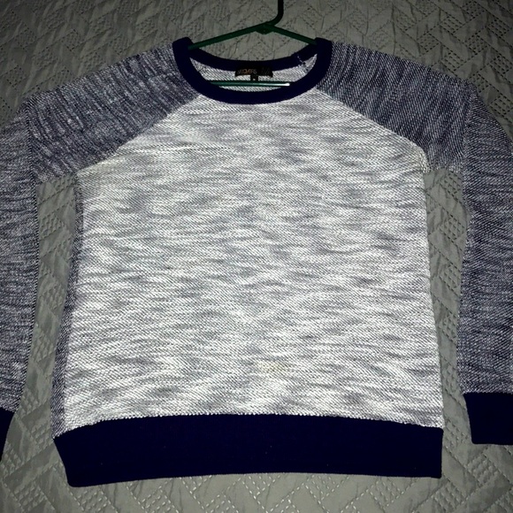 Sweater - Picture 1 of 1